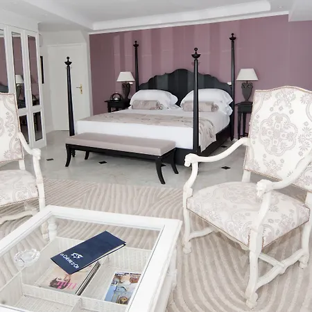 Hotel La Chèvre D'or Èze