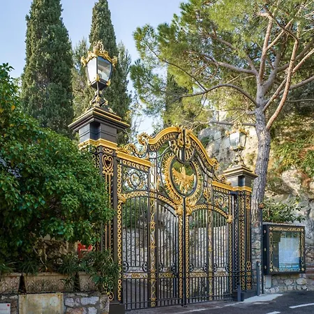 La Chevre D'or 5* אזה