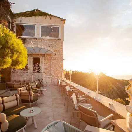 Hotel La Chevre D'or 5*