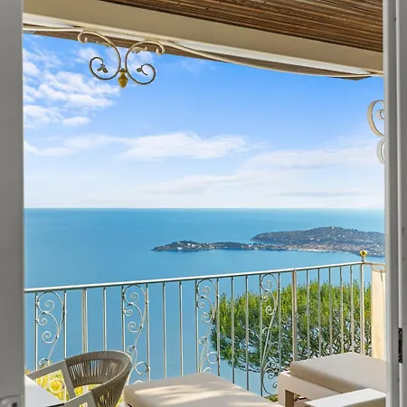 Hotel La Chevre D'or