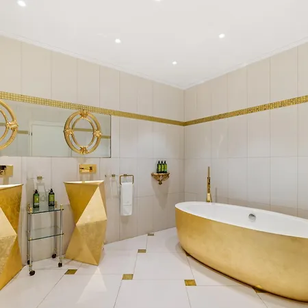 La Chevre D'or 5* אזה