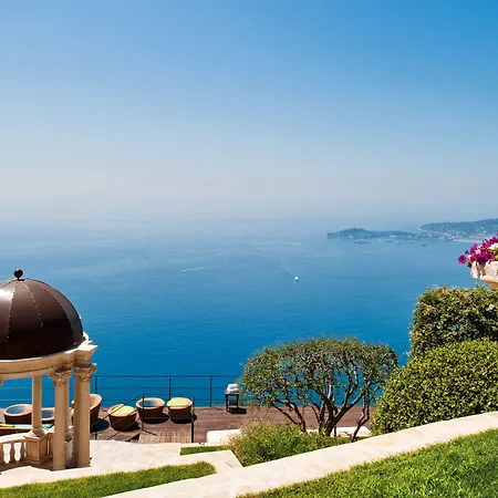 מלון La Chevre D'or