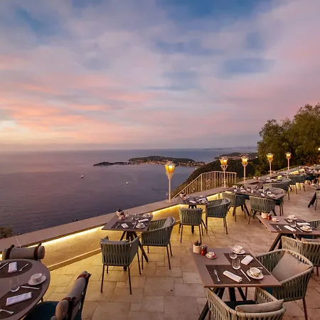 Hotell La Chevre D'or 5*