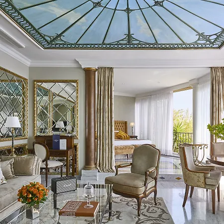 La Chèvre D'or 5*