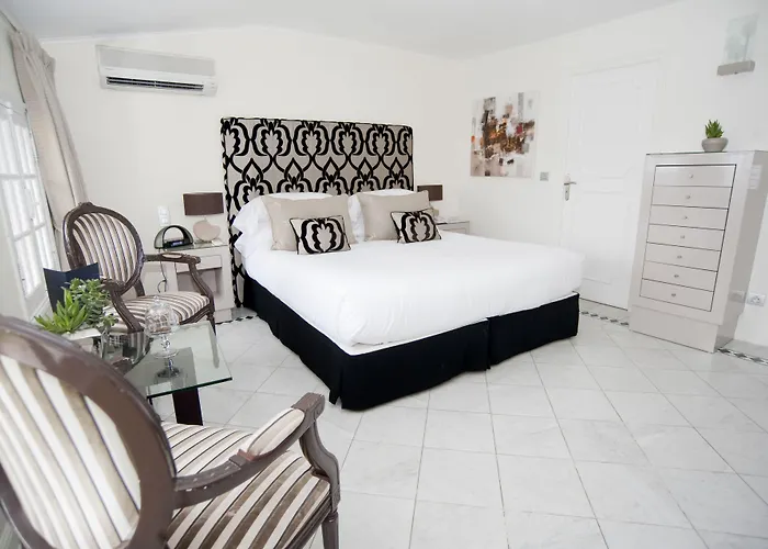 Hotel La Chevre D'or